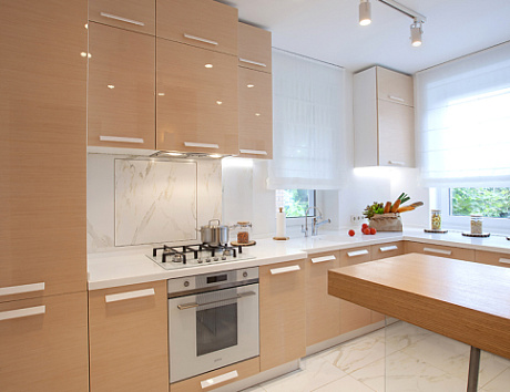 Бежевая кухня во Владивостоке