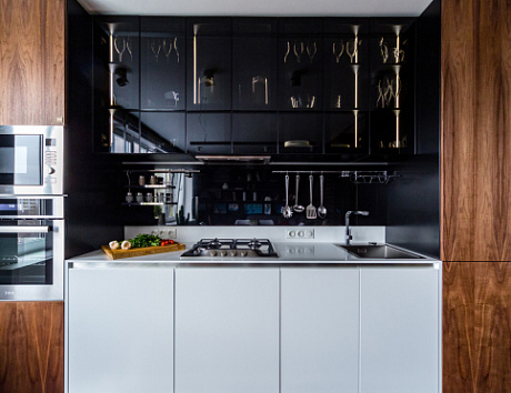 Белая кухня в Санкт-Петербурге