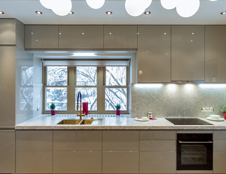 Глянцевая кухня в Анапе