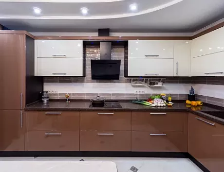 Коричневая кухня в Анапе